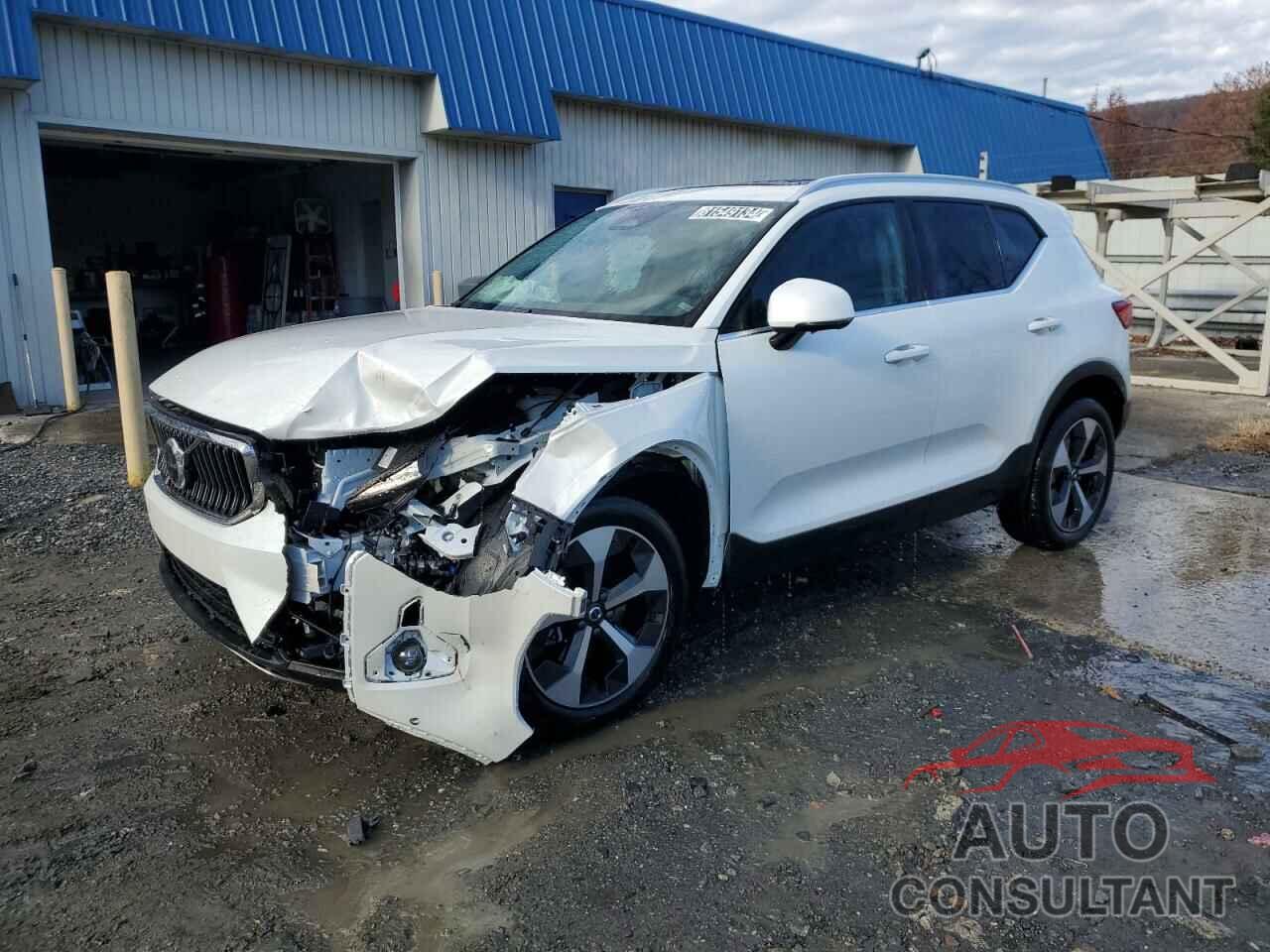 VOLVO XC40 PLUS 2025 - YV4L12UE7S2479193