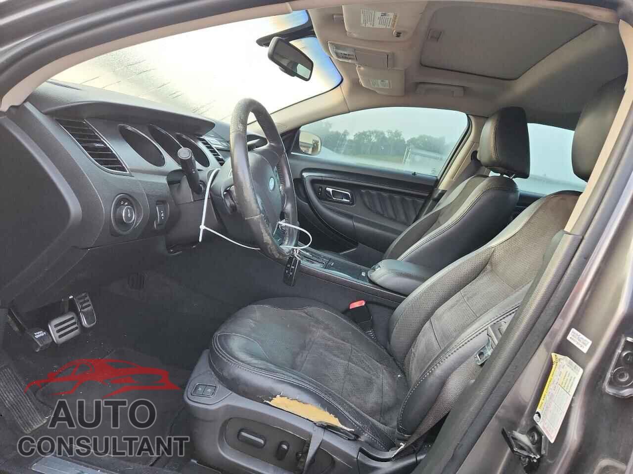 FORD TAURUS 2011 - 1FAHP2KTXBG137125