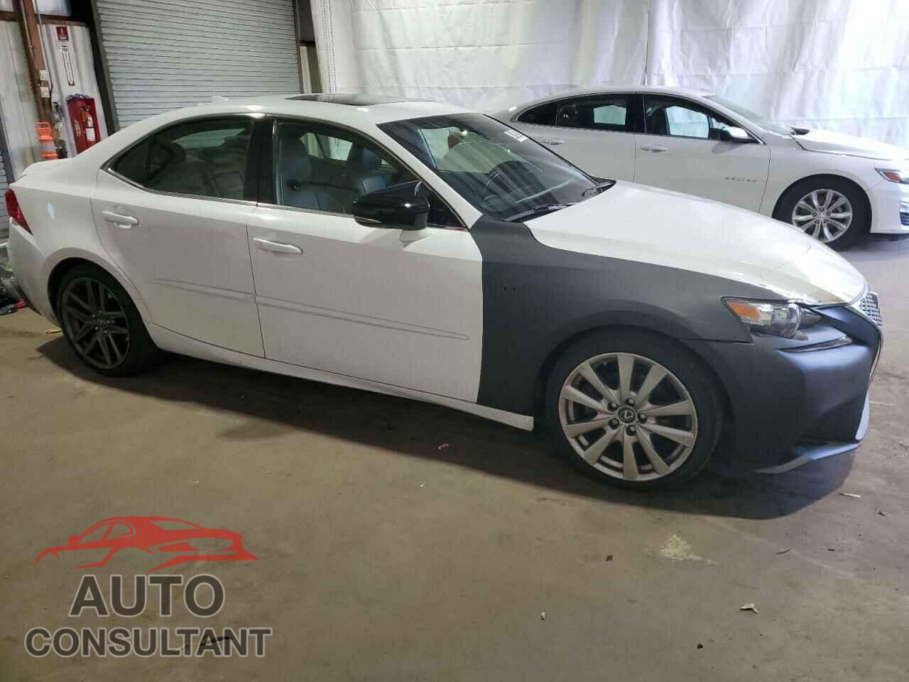 LEXUS IS 2015 - JTHCF1D20F5025259