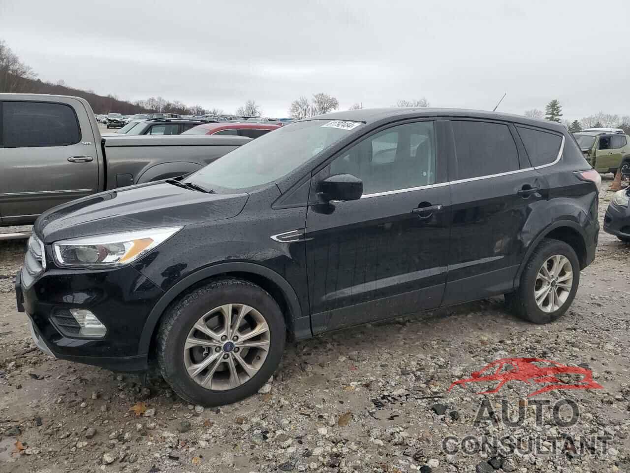 FORD ESCAPE 2017 - 1FMCU9GD7HUB25611