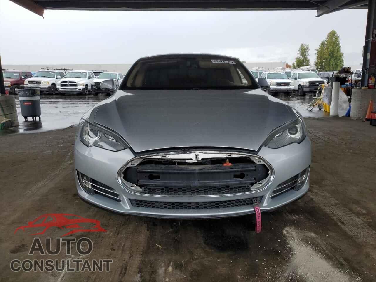 TESLA MODEL S 2013 - 5YJSA1AG5DFP11238