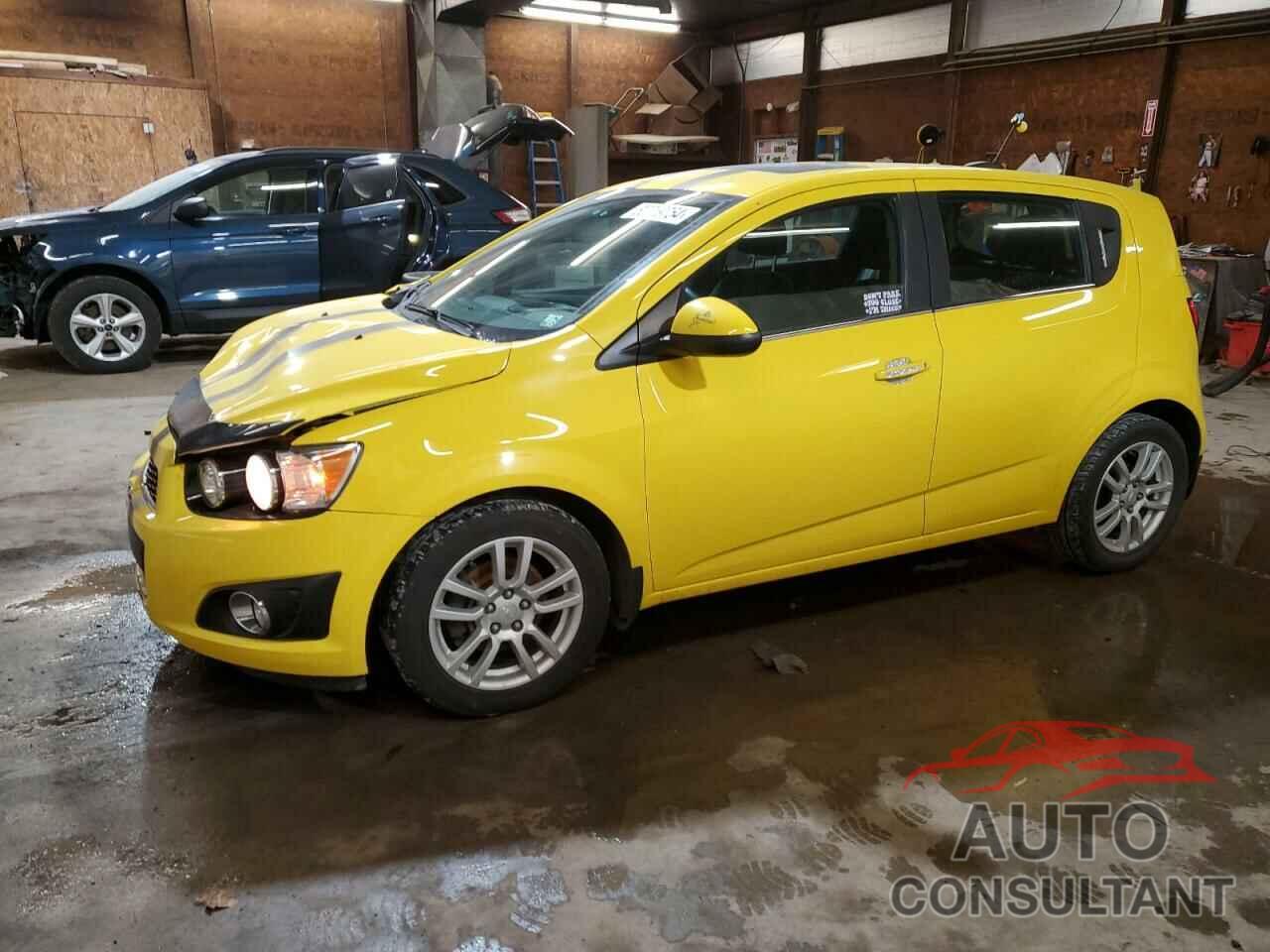 CHEVROLET SONIC 2015 - 1G1JC6SB9F4180277