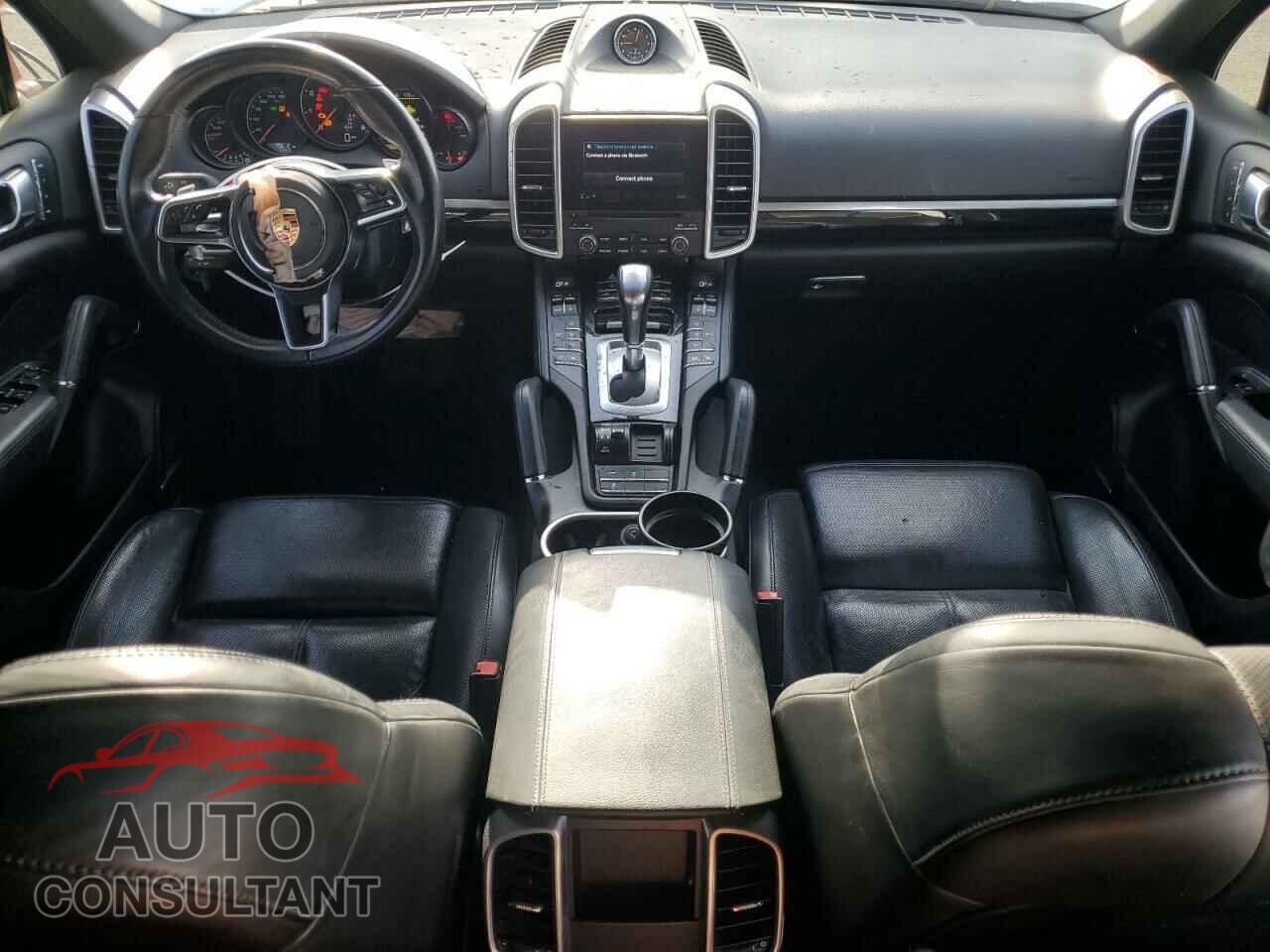 PORSCHE CAYENNE 2017 - WP1AA2A26HKA84675