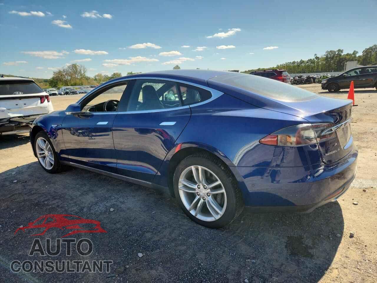 TESLA MODEL S 2015 - 5YJSA1E27FF120006