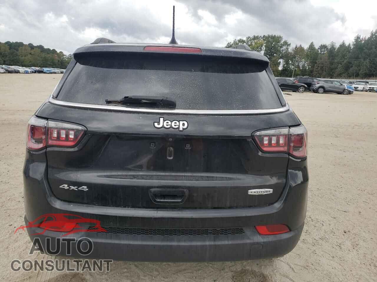 JEEP COMPASS 2019 - 3C4NJDBB9KT647351
