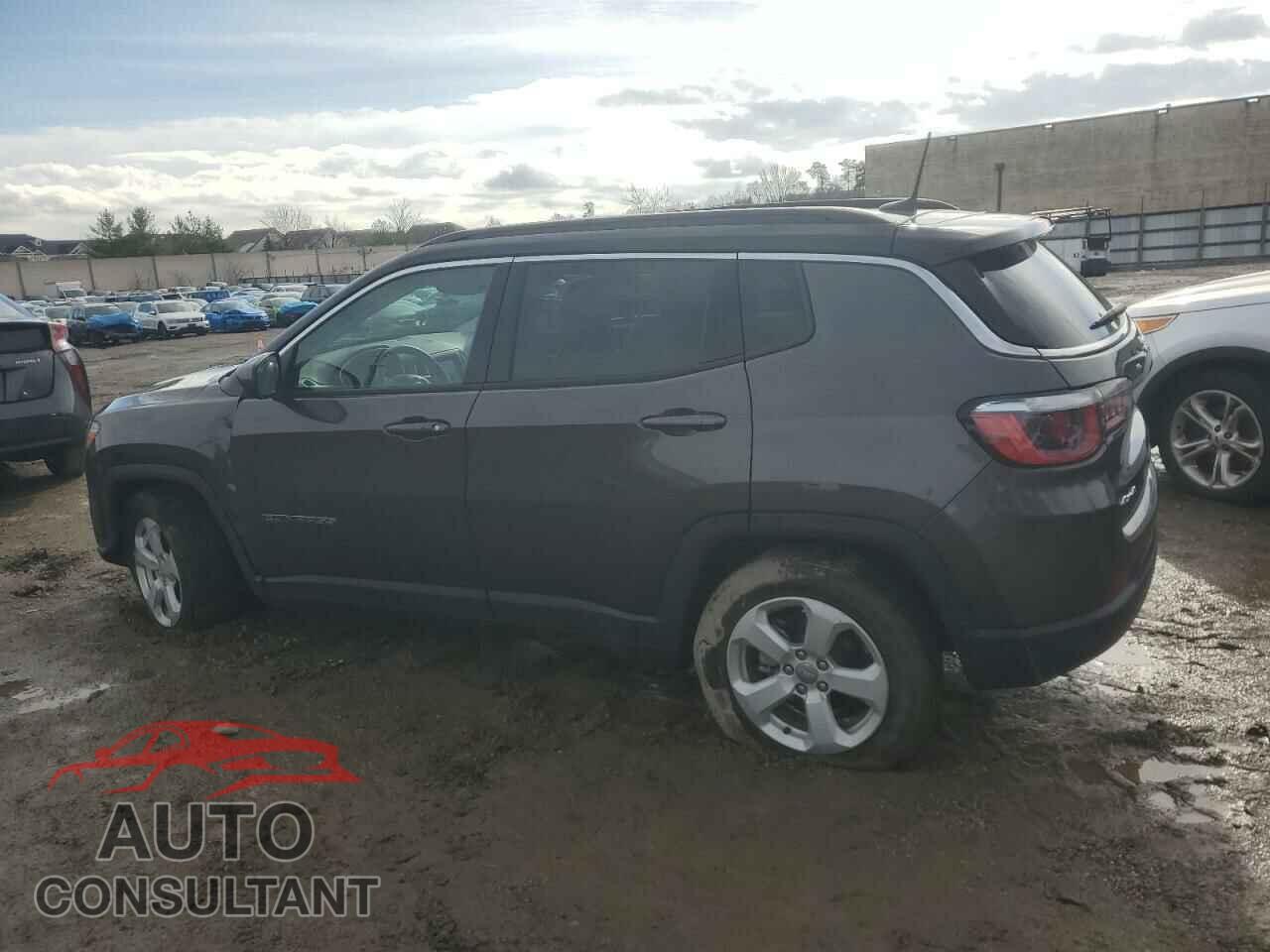 JEEP COMPASS 2018 - 3C4NJDBB2JT345110