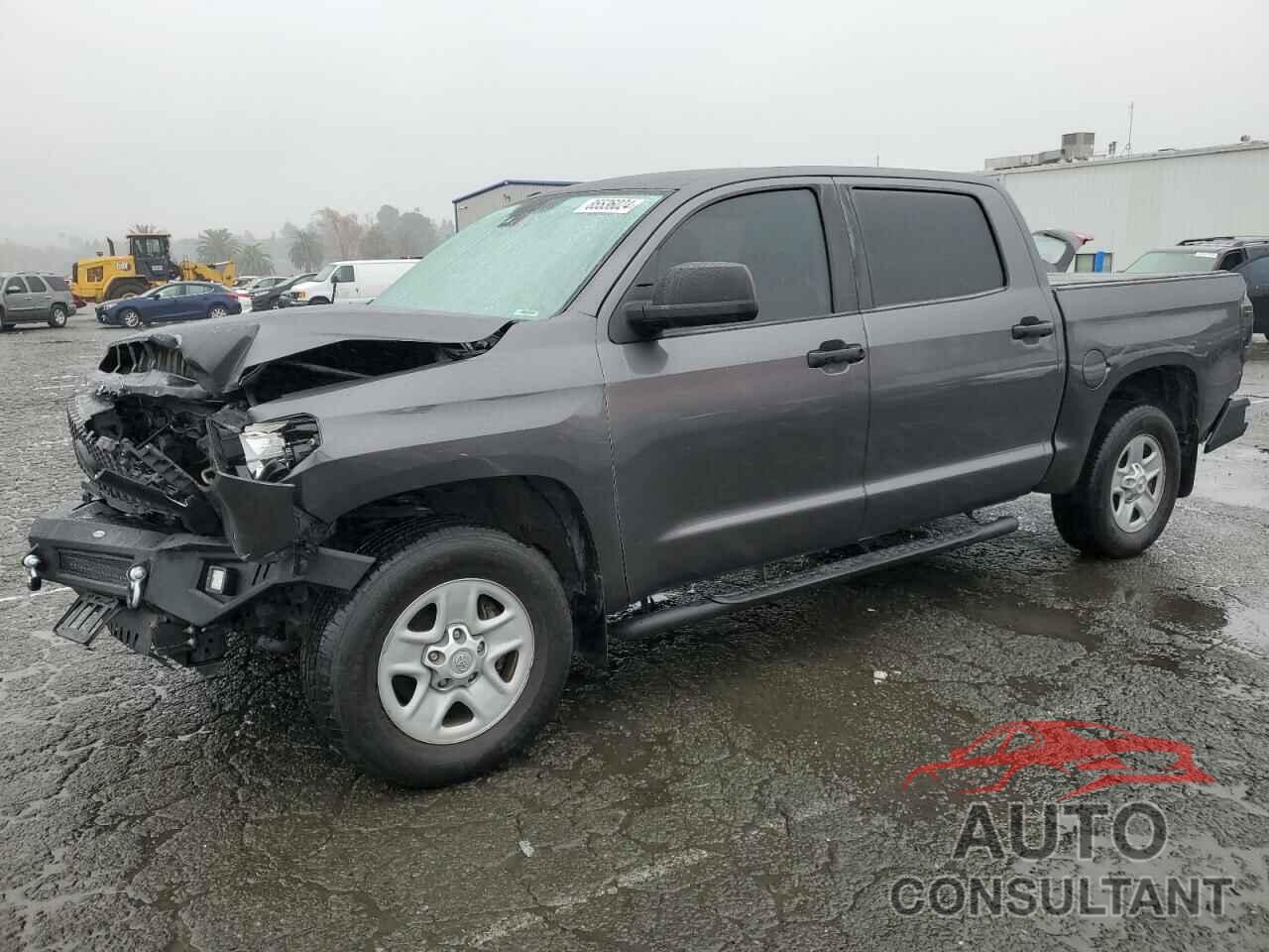 TOYOTA TUNDRA 2018 - 5TFEY5F10JX238564