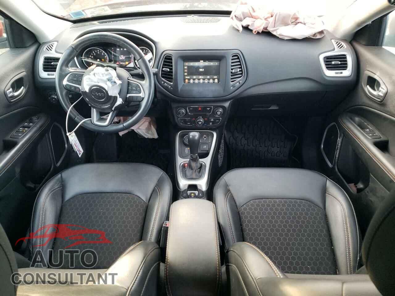 JEEP COMPASS 2019 - 3C4NJDBB9KT827915