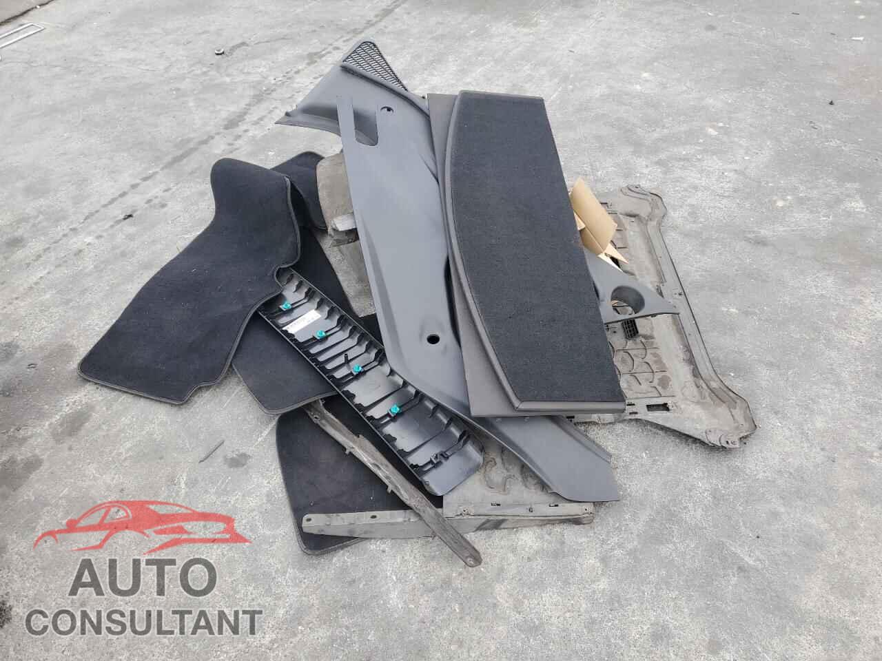 TESLA MODEL S 2012 - 5YJSA1DP8CFS01024