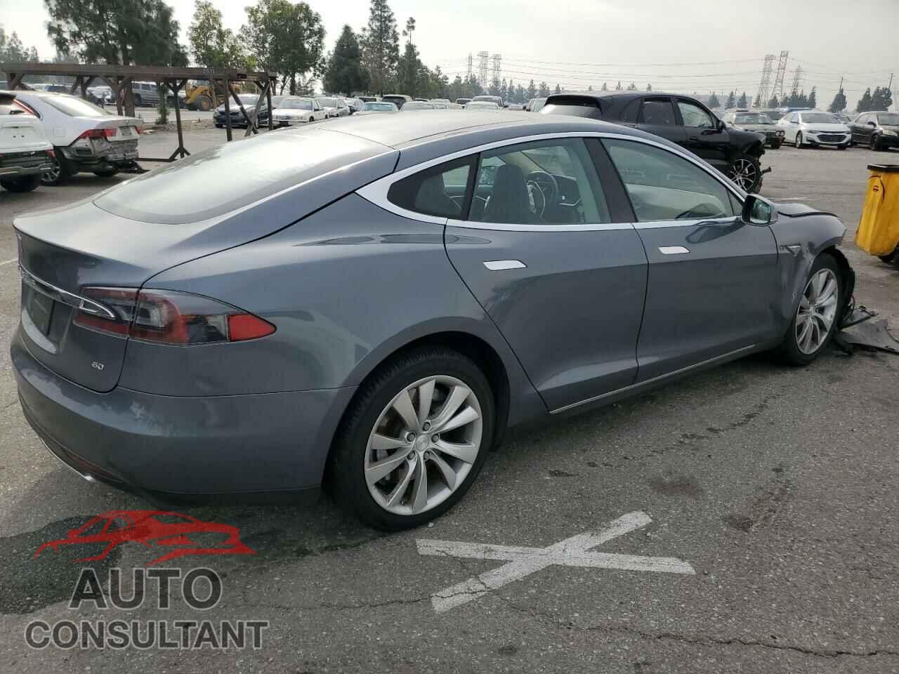 TESLA MODEL S 2013 - 5YJSA1CG6DFP23153