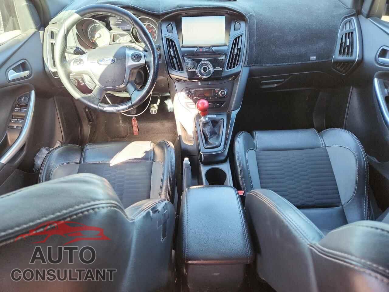 FORD FOCUS 2014 - 1FADP3L96EL224720