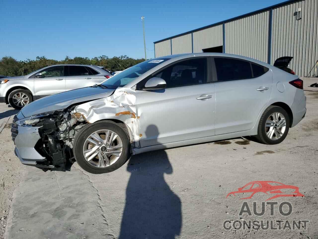 HYUNDAI ELANTRA 2019 - 5NPD84LFXKH487733