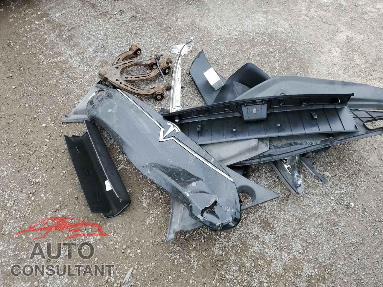 TESLA MODEL S 2014 - 5YJSA1H15EFP32397
