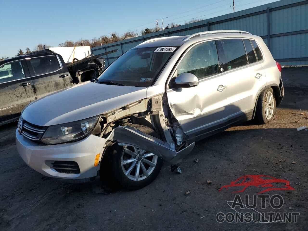 VOLKSWAGEN TIGUAN 2017 - WVGSV7AX5HK031299