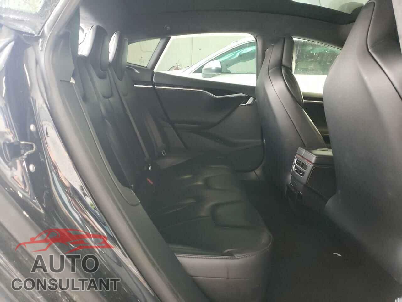 TESLA MODEL S 2017 - 5YJSA1E23HF203838