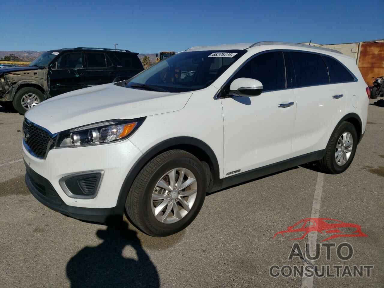 KIA SORENTO 2018 - 5XYPGDA55JG367578