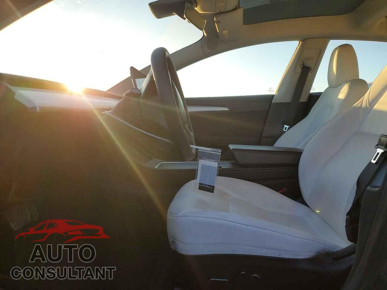 TESLA MODEL 3 2023 - 5YJ3E1EA7PF494780
