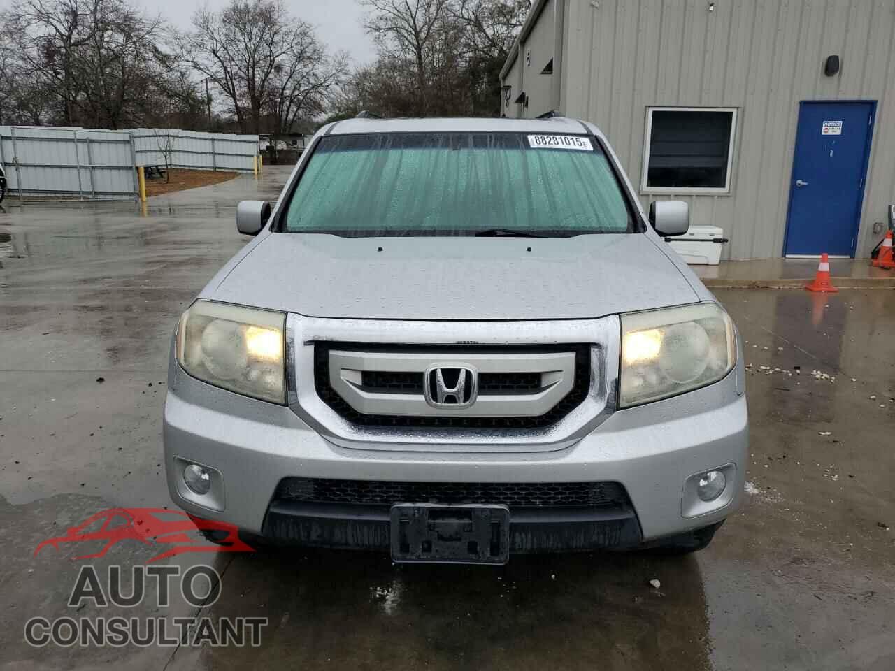 HONDA PILOT 2011 - 5FNYF3H53BB020850
