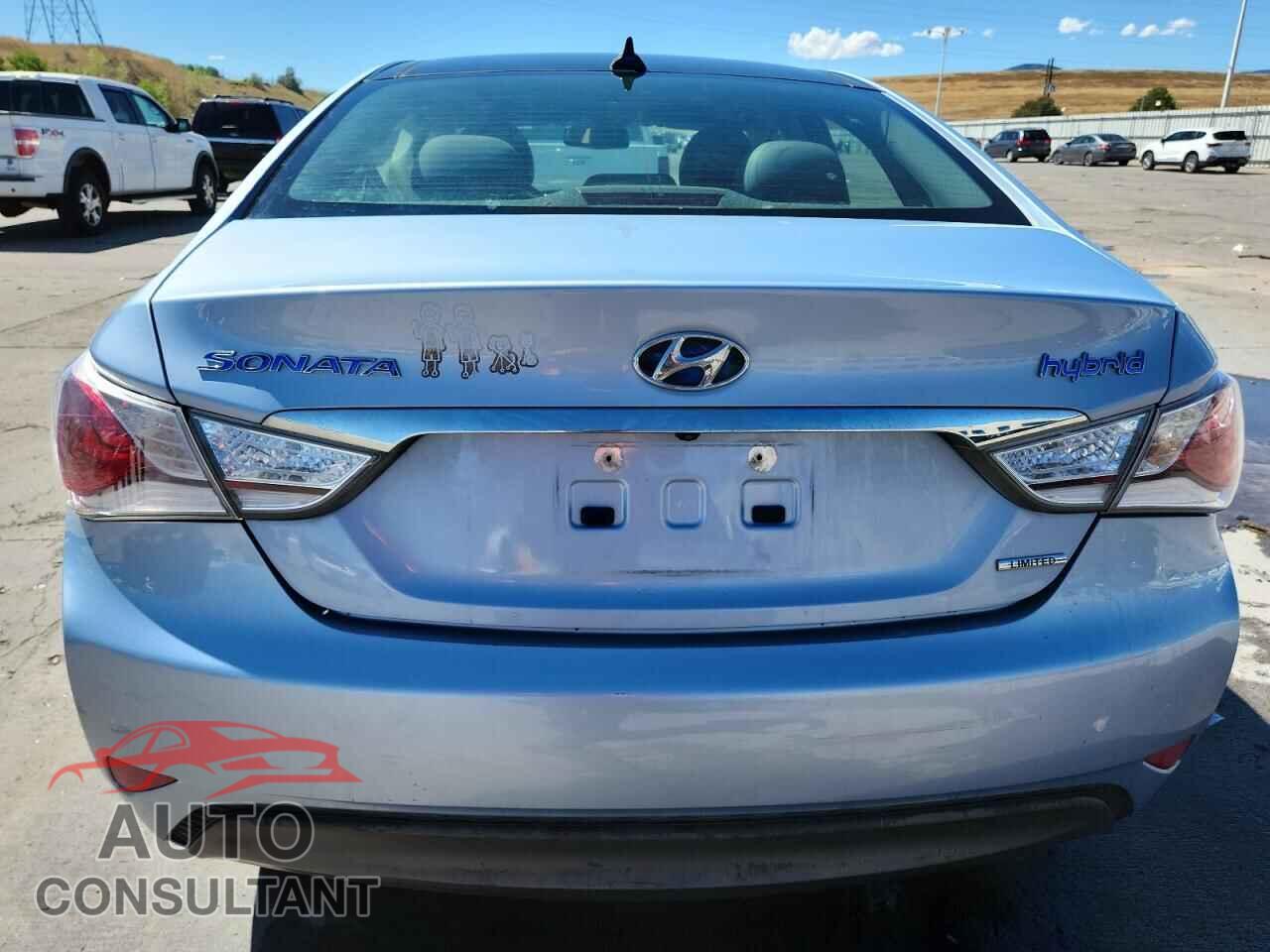 HYUNDAI SONATA 2015 - KMHEC4A43FA131704