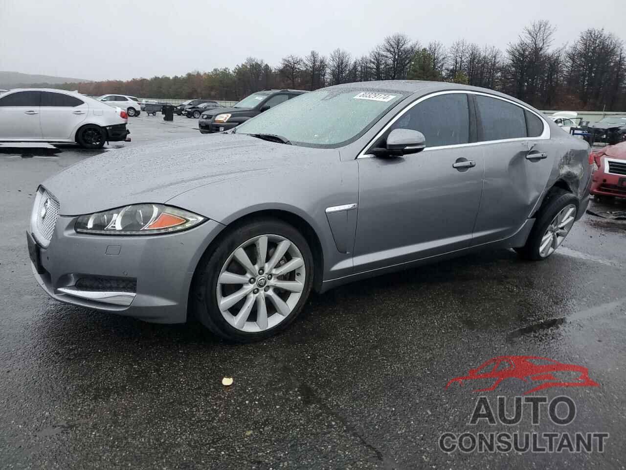JAGUAR XF 2013 - SAJWJ0EF5D8S76767