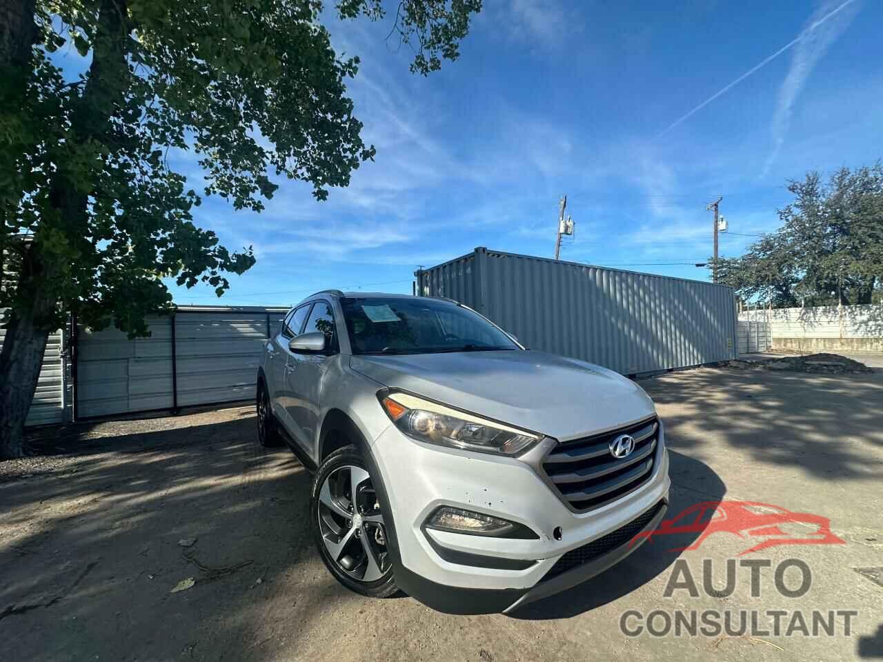 HYUNDAI TUCSON 2016 - KM8J33A27GU069019