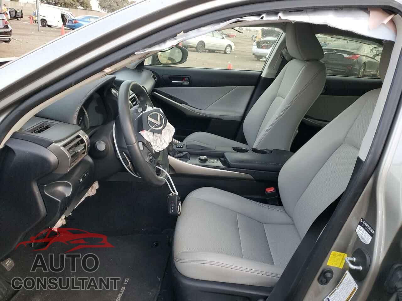 LEXUS IS 2015 - JTHBF1D29F5043724