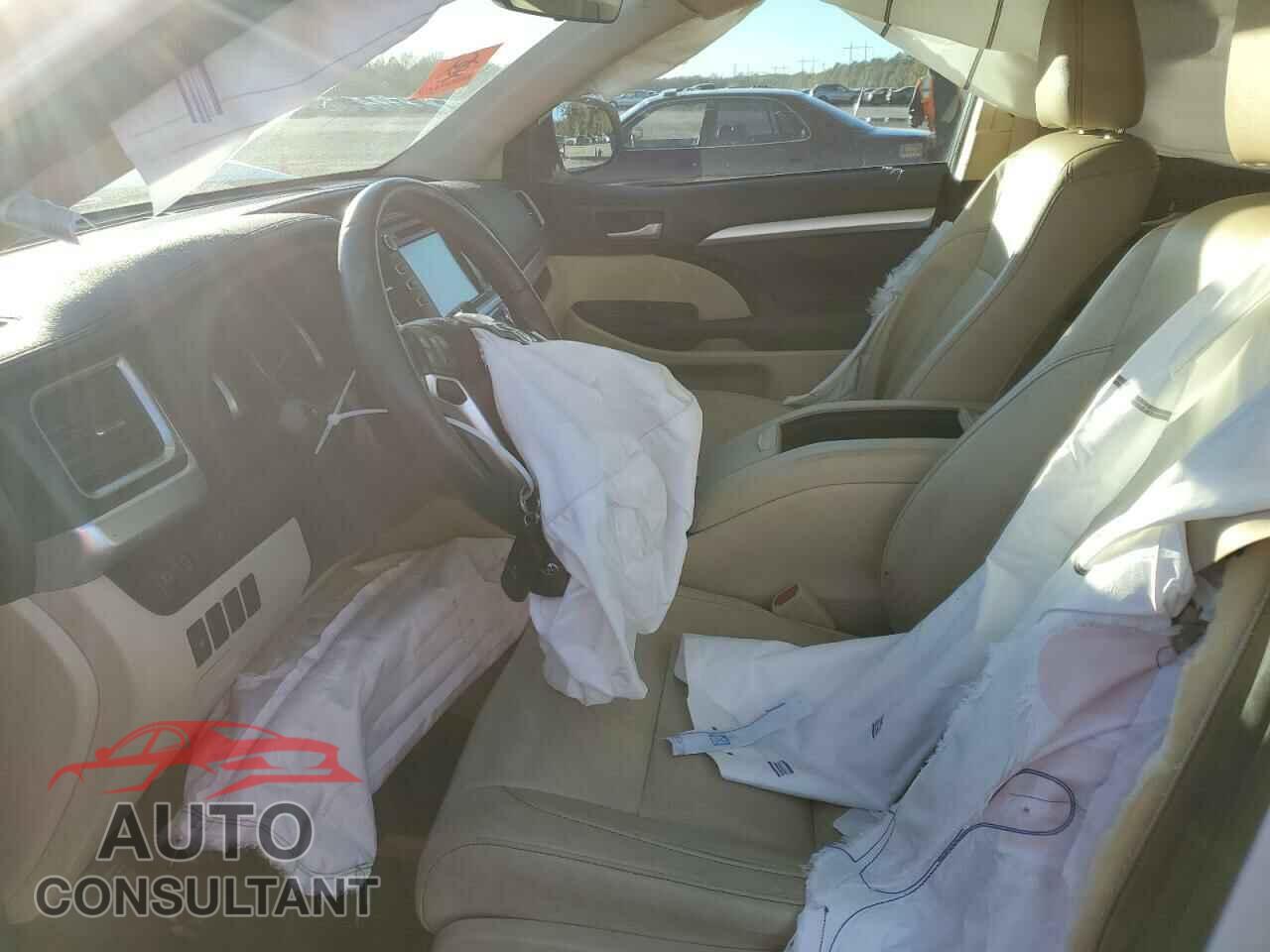 TOYOTA HIGHLANDER 2018 - 5TDKZRFH8JS284203