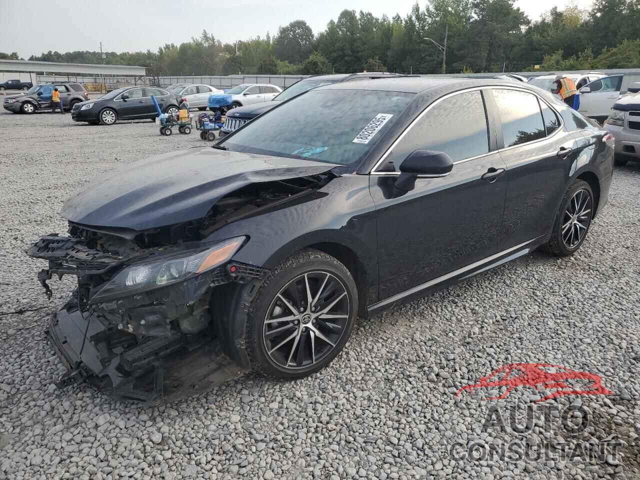 TOYOTA CAMRY 2022 - 4T1G11AK1NU068000