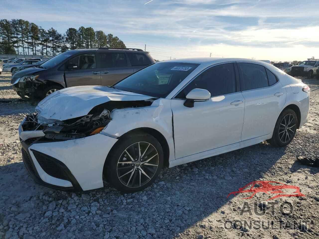 TOYOTA CAMRY 2023 - 4T1G11AK0PU811474