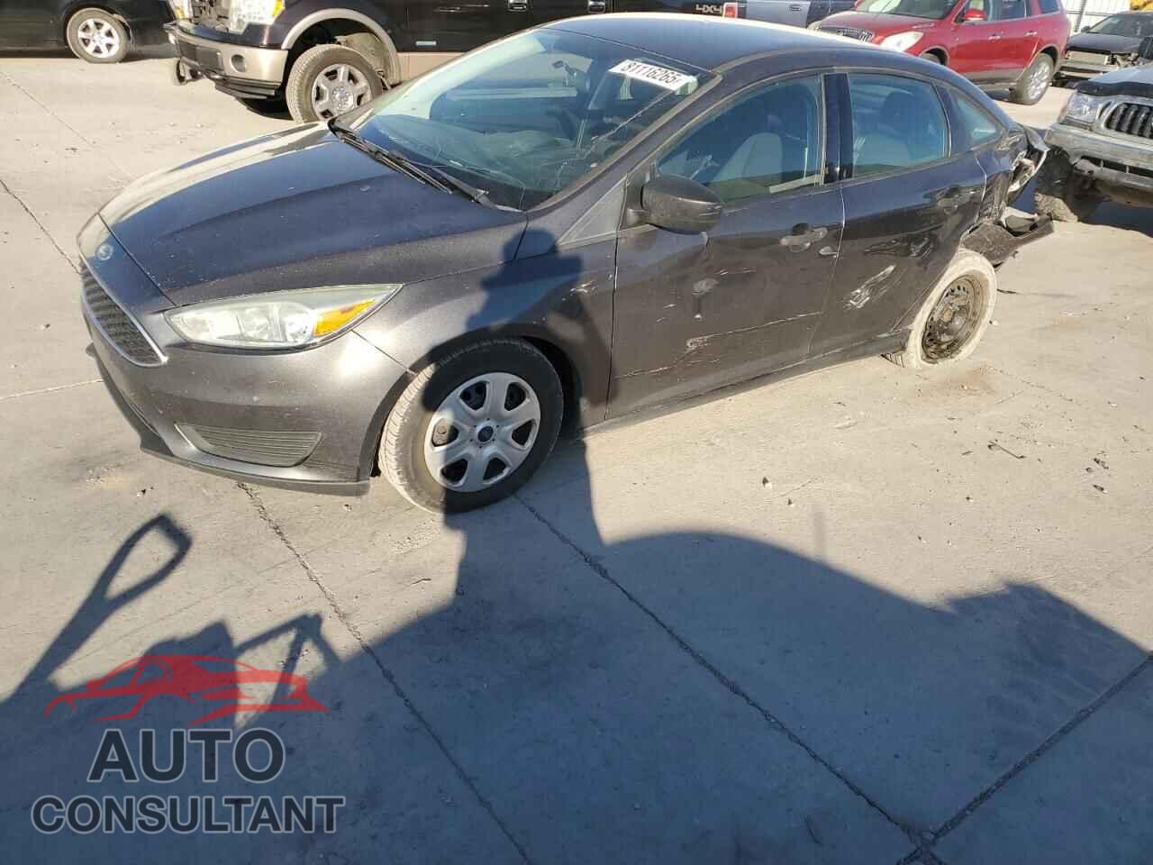 FORD FOCUS 2015 - 1FADP3E27FL276617