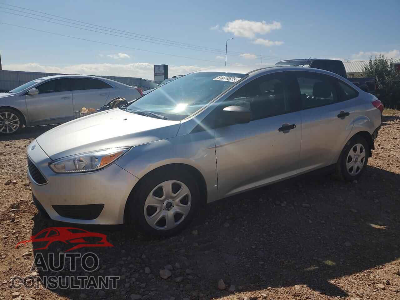 FORD FOCUS 2018 - 1FADP3E22JL229701