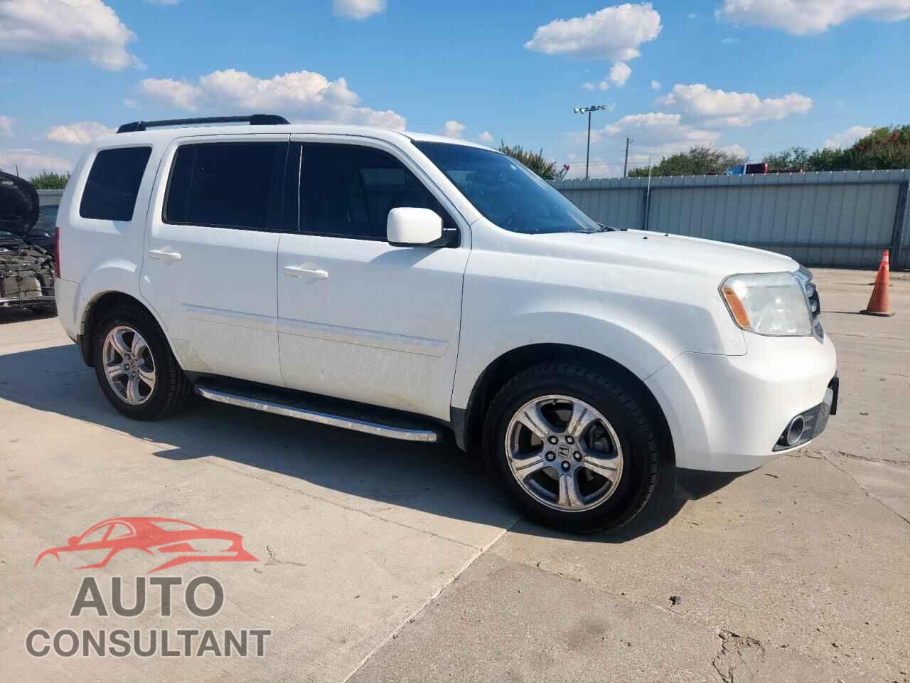 HONDA PILOT 2015 - 5FNYF3H56FB003692