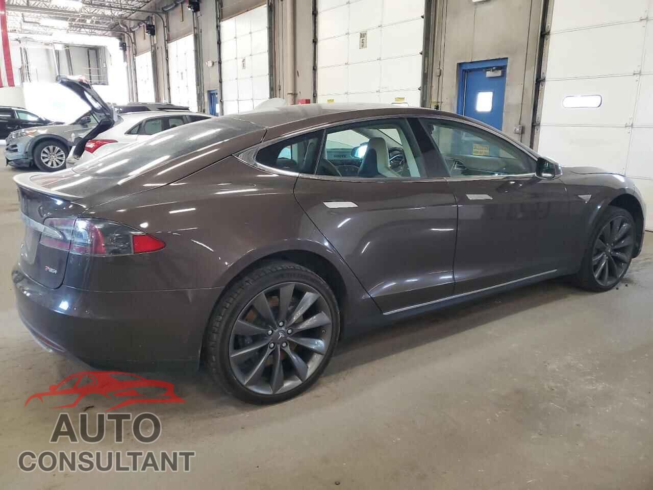 TESLA MODEL S 2013 - 5YJSA1DP8DFP18034