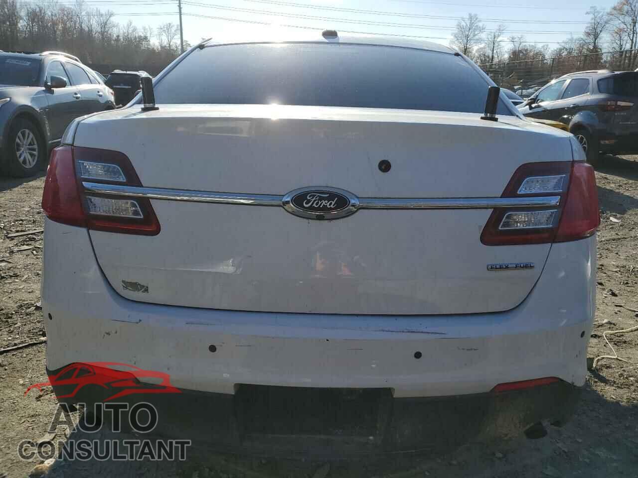 FORD TAURUS 2017 - 1FAHP2L86HG100186