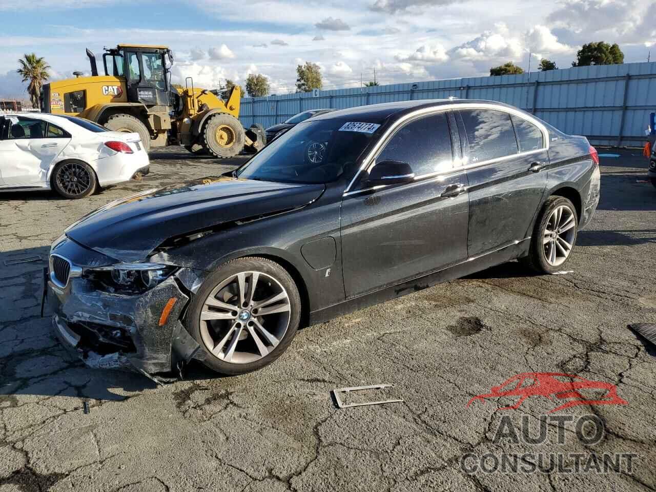 BMW 3 SERIES 2018 - WBA8E1C5XJA756963