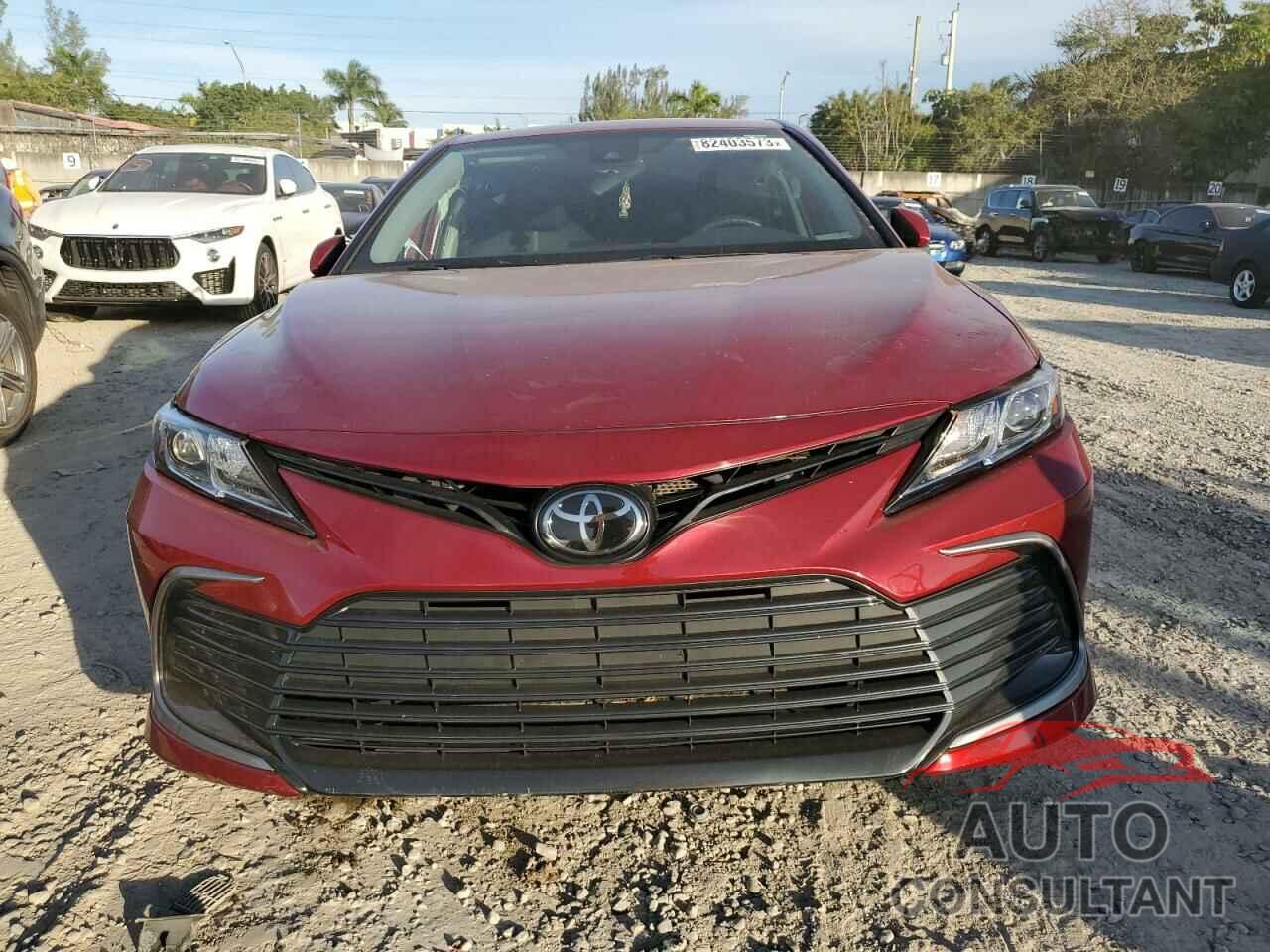 TOYOTA CAMRY 2022 - 4T1C11AK8NU643174