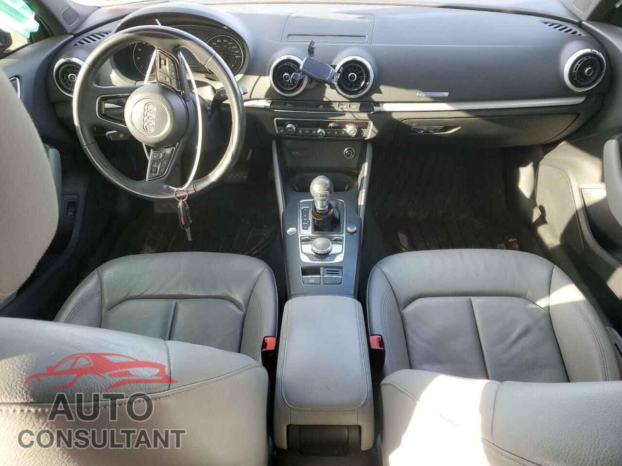 AUDI A3 2018 - WAUB8GFF7J1045189