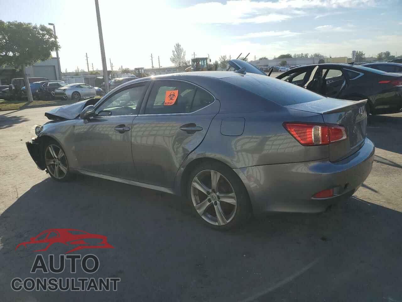 LEXUS IS 2012 - JTHBF5C26C5184643