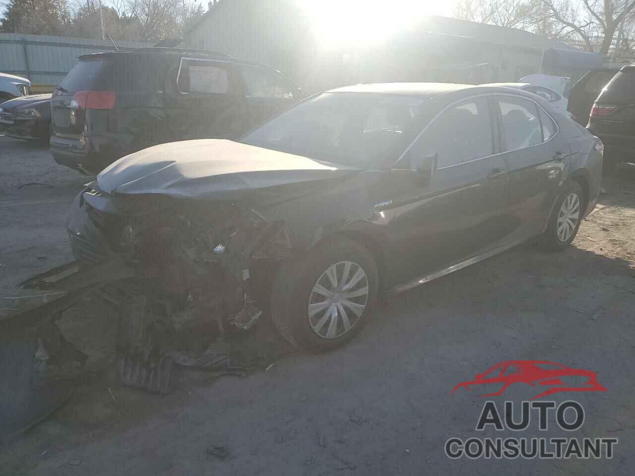 TOYOTA CAMRY 2018 - 4T1B31HK5JU500432