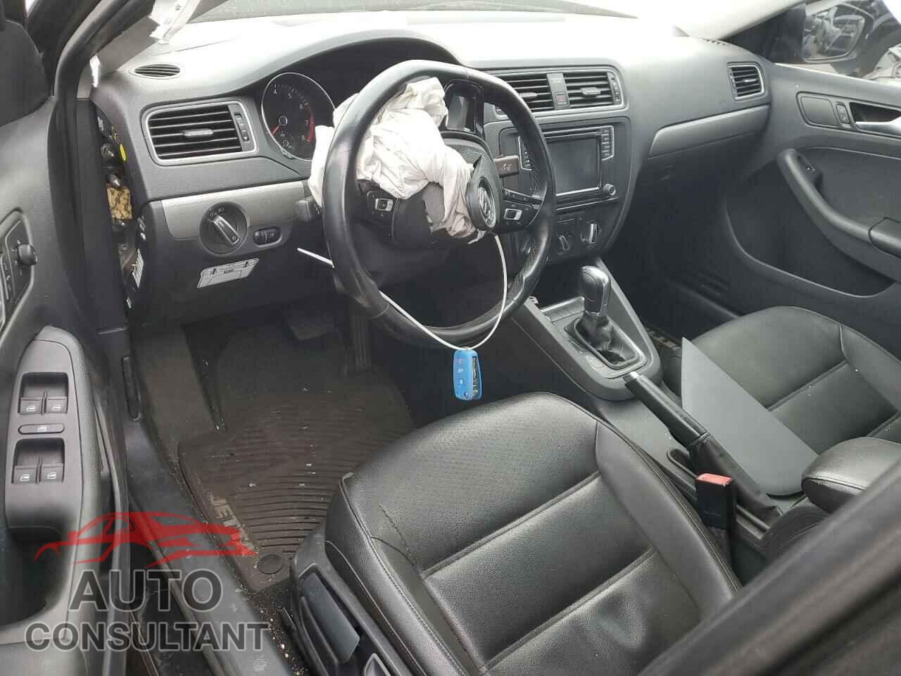 VOLKSWAGEN JETTA 2017 - 3VWDB7AJ3HM400412