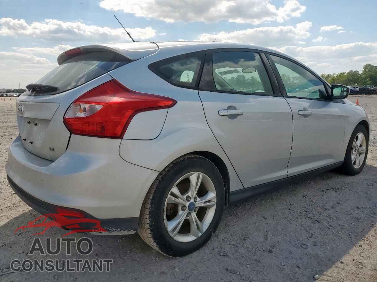 FORD FOCUS 2012 - 1FAHP3K22CL320279