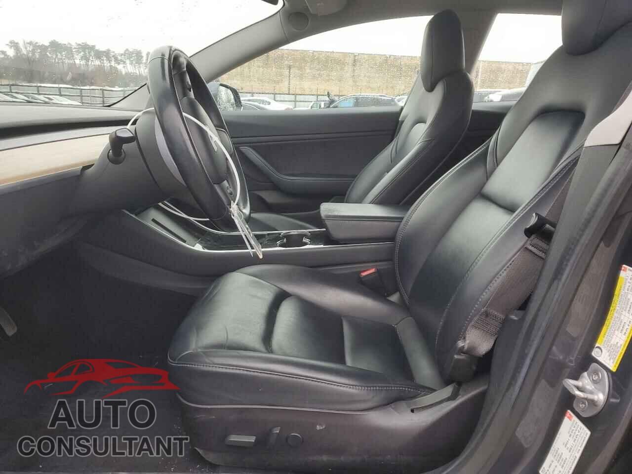 TESLA MODEL 3 2018 - 5YJ3E1EA7JF020030