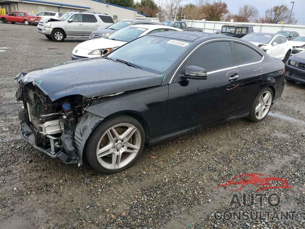 MERCEDES-BENZ C-CLASS 2015 - WDDGJ5HBXFG416206