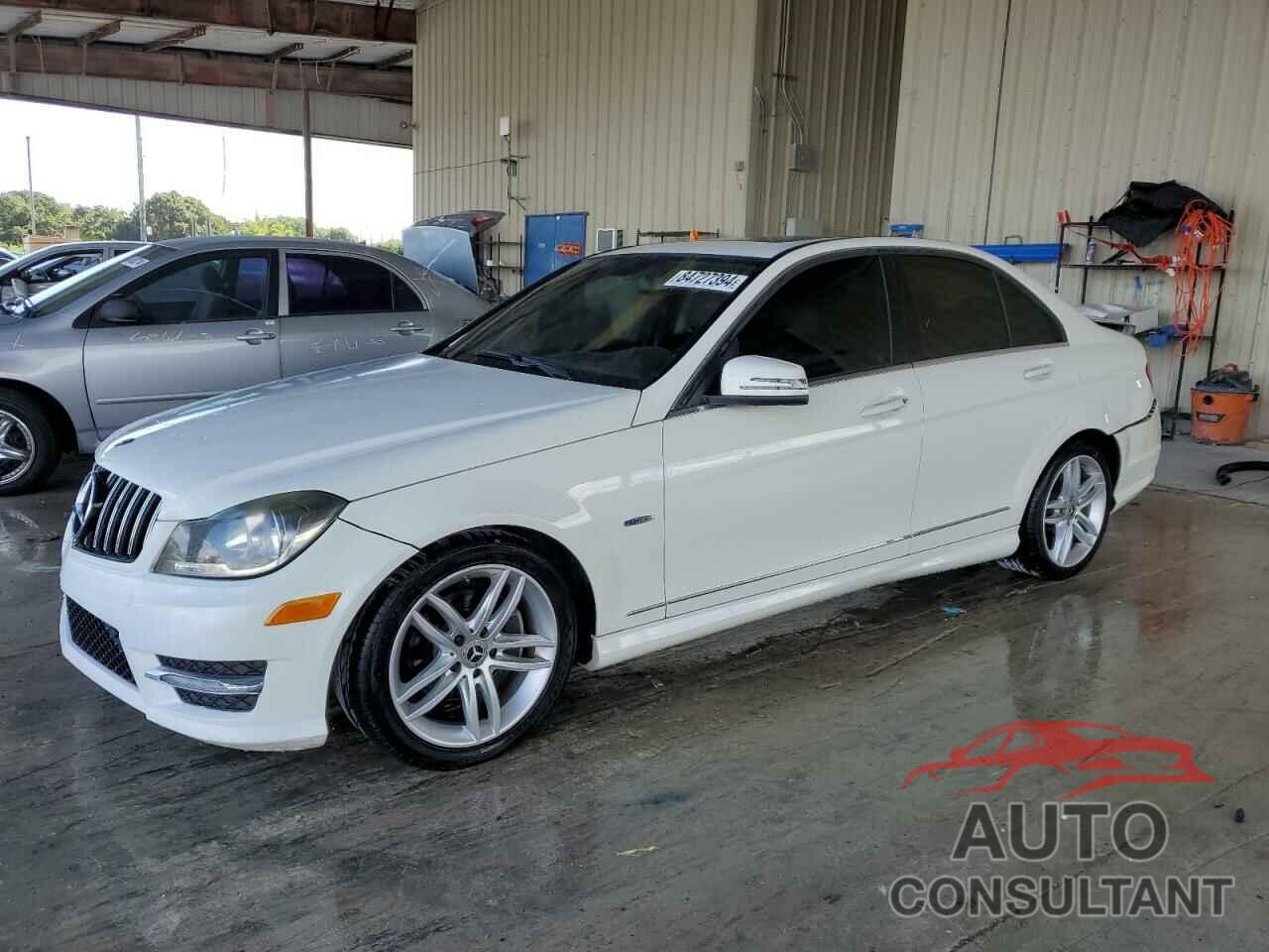 MERCEDES-BENZ C-CLASS 2012 - WDDGF4HB6CR237043