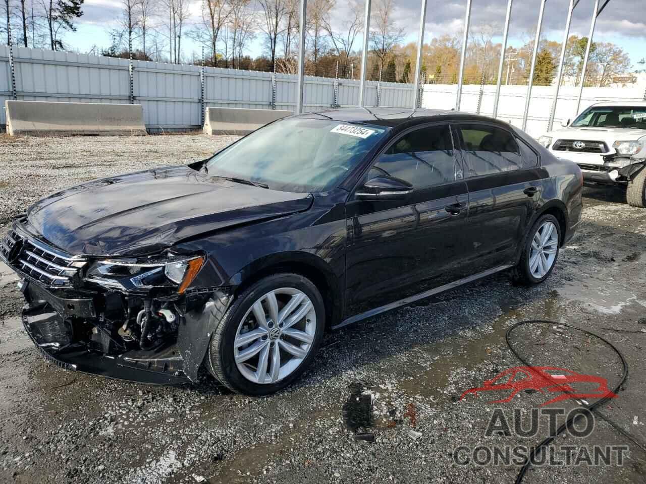 VOLKSWAGEN PASSAT 2019 - 1VWLA7A31KC004813