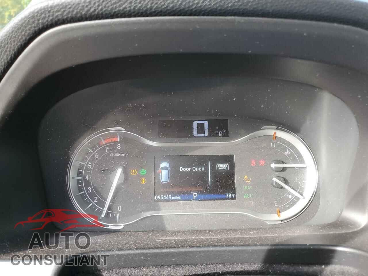 HONDA PILOT 2018 - 5FNYF6H96JB001776