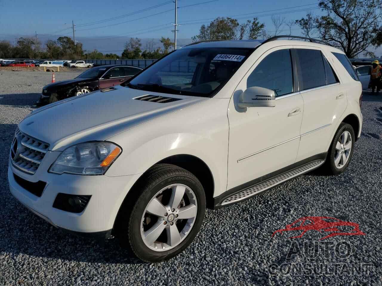 MERCEDES-BENZ M-CLASS 2011 - 4JGBB5GB4BA733443
