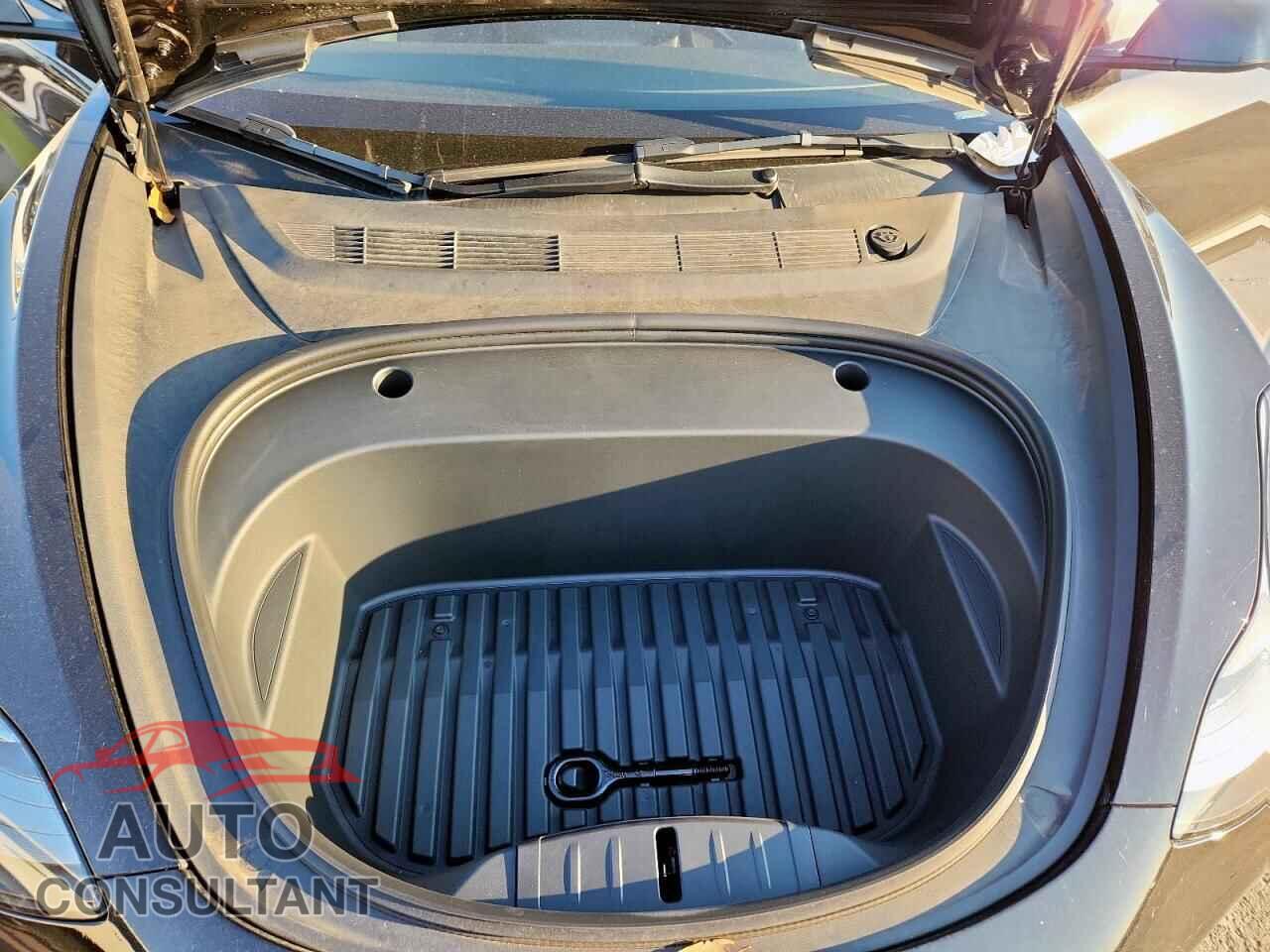 TESLA MODEL 3 2023 - 5YJ3E1EA7PF469247