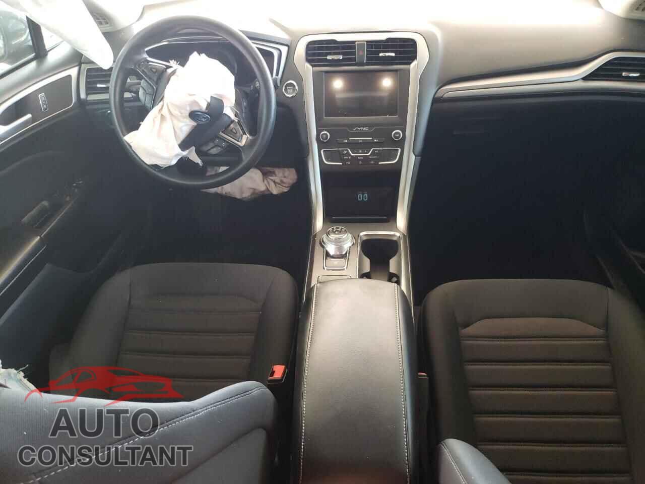 FORD FUSION 2020 - 3FA6P0HD3LR233622