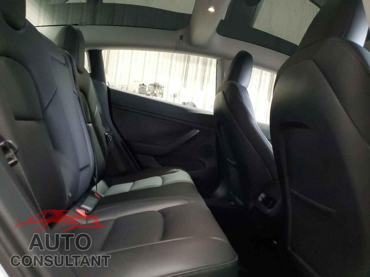 TESLA MODEL 3 2023 - 5YJ3E1EC7PF553098